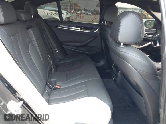 2021 BMW 5 Series 530i z VIN WBA53BH01MCF65097, wystawiony jako IAAI lot #42783119 z przebiegiem 91 829 mil mil oraz . Historia ofert i sprzedaży dostępna na DreamBid. Obrazek 8.