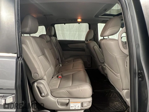 2011 Honda Odyssey EX-L with VIN 5FNRL5H62BB047183, listed as a Copart auction lot 56378645 with 125,446 mi miles and Clean Title. Bid and sale history available at DreamBid. Image 6.