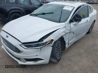 2018 Ford Fusion SE with VIN 3FA6P0HD6JR175468, listed as a IAAI auction lot 41989293 with 107,273 mi miles. Bid and sale history available at carsss.com. Image 6.