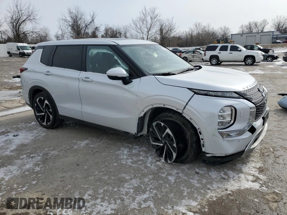 2024 Mitsubishi Outlander SE z VIN JA4J4VA88RZ020090, wystawiony jako Copart lot #45466615 z przebiegiem 41 644 mil mil oraz Szkoda całkowita • Salvage title. Historia ofert i sprzedaży dostępna na DreamBid. Obrazek 4.