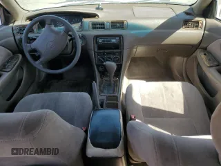 1998 Toyota Camry LE z VIN JT2BF28K3W0115122, wystawiony jako Copart lot #52645095 z przebiegiem 361 549 mil mil oraz Szkoda całkowita • Salvage title. Historia ofert i sprzedaży dostępna na DreamBid. Obrazek 8.