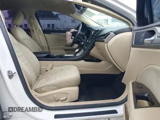 2016 Ford Fusion SE z VIN 3FA6P0H78GR200177, wystawiony jako IAAI lot #41785542 z przebiegiem Nie podano mil oraz . Historia ofert i sprzedaży dostępna na DreamBid. Obrazek 5.