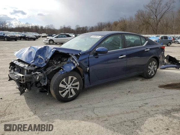 2022 Nissan Altima 2.5 S with VIN 1N4BL4BV6NN356677, listed as a Copart auction lot 50449615 with 61,943 mi miles and Salvage Title. Bid and sale history available at carsss.com. Image 1.