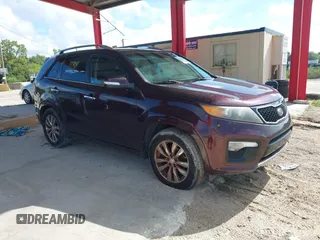 2012 Kia Sorento SX with VIN 5XYKW4A24CG207956, listed as a IAAI auction lot 40244776 with 112,703 mi miles. Bid and sale history available at carsss.com. Image 1.