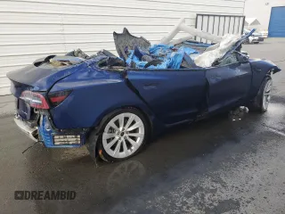 2022 Tesla Model 3 Long Range with VIN 5YJ3E1EB3NF144651, listed as a Copart auction lot 45053625 with 0 mi miles and Non Repairable. Bid and sale history available at carsss.com. Image 3.
