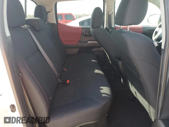2022 Toyota Tacoma SR with VIN 3TMCZ5AN3NM506811, listed as a Copart auction lot 84630754 with 32,099 mi miles and Salvage title. Bid and sale history available at DreamBid. Image 10.