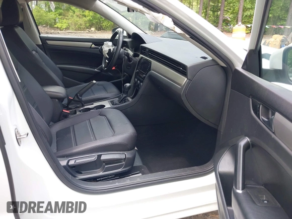 2021 Volkswagen Passat SE with VIN 1VWSA7A38MC014396, listed as a IAAI auction lot 42201818 with 62,193 mi miles and . Bid and sale history available at DreamBid. Image 5.