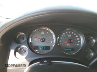 2007 GMC Sierra Denali z VIN 2GTEK638871658295, wystawiony jako Copart lot #70327344 z przebiegiem 179 080 mil mil oraz Szkody całkowita. Historia ofert i sprzedaży dostępna na DreamBid. Obrazek 9.