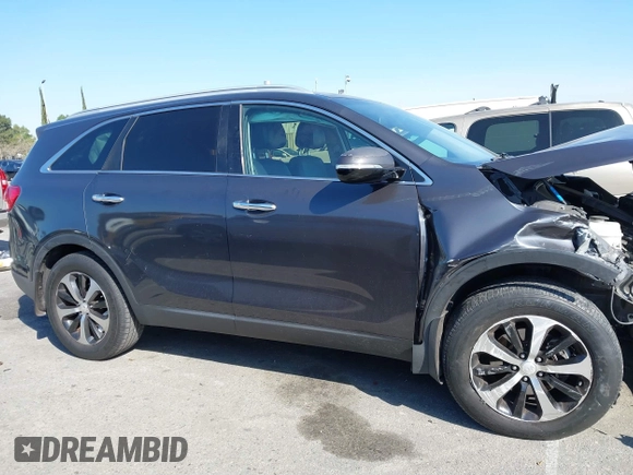 2016 Kia Sorento EX with VIN 5XYPH4A58GG047760, listed as a IAAI auction lot 41841771 with 130,102 mi miles. Bid and sale history available at carsss.com. Image 14.
