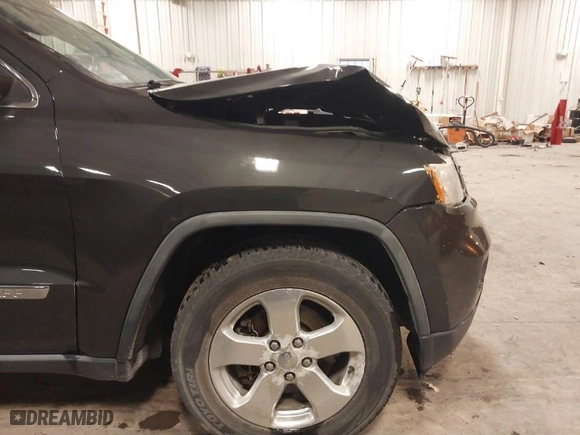 2011 Jeep Grand Cherokee Limited with VIN 1J4RR5GG3BC651065, listed as a IAAI auction lot 41020593 with 154,825 mi miles. Bid and sale history available at carsss.com. Image 17.