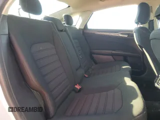2020 Ford Fusion SE with VIN 3FA6P0H74LR129120, listed as a Copart auction lot 49111985 with 51,402 mi miles and Salvage title. Bid and sale history available at DreamBid. Image 10.