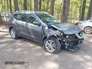 2016 Nissan Rogue SV z VIN KNMAT2MV6GP641524, wystawiony jako IAAI lot #42049020 z przebiegiem 83 635 mil mil oraz . Historia ofert i sprzedaży dostępna na DreamBid. Obrazek 1.