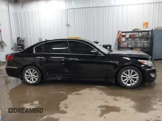 2013 Hyundai Genesis 3.8L with VIN KMHGC4DD3DU247095, listed as a IAAI auction lot 41551023 with 131,038 mi miles. Bid and sale history available at carsss.com. Image 13.