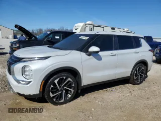 2023 Mitsubishi Outlander SE z VIN JA4J4UA83PZ046782, wystawiony jako Copart lot #45986645 z przebiegiem Nie podano mil oraz Szkoda całkowita • Salvage title. Historia ofert i sprzedaży dostępna na DreamBid. Obrazek 1.