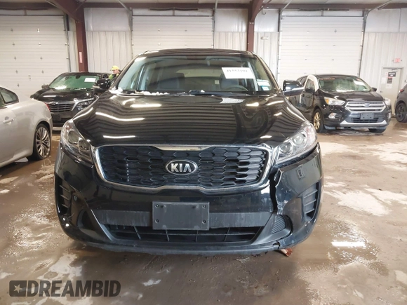 2019 Kia Sorento LX V6 with VIN 5XYPGDA58KG522979, listed as a IAAI auction lot 41553101 with 44,287 mi miles. Bid and sale history available at carsss.com. Image 12.