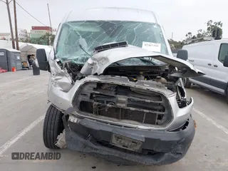 2019 Ford Transit с VIN 1FTYR2CM8KKB16413, выставлен на аукционе IAAI как лот 42367266 с пробегом 192 037 миль миль и . История ставок и продаж доступна на DreamBid. Изображение 6.