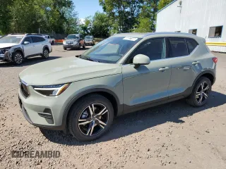 2025 Volvo XC40 Core Bright Theme with VIN YV4L12UJ2S2599951, listed as a Copart auction lot 63327195 with 139 mi miles and Clean title. Bid and sale history available at DreamBid. Image 1.