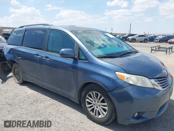 2017 Toyota Sienna XLE Auto Access Seat z VIN 5TDYZ3DC3HS826445, wystawiony jako IAAI lot #42455408 z przebiegiem 89 495 mil mil oraz . Historia ofert i sprzedaży dostępna na DreamBid. Obrazek 1.