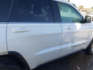 2017 Jeep Grand Cherokee Altitude с VIN 1C4RJEAGXHC916336, выставлен на аукционе IAAI как лот 41754313 с пробегом 68 633 миль миль и . История ставок и продаж доступна на DreamBid. Изображение 14.