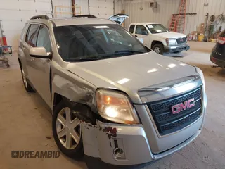 2011 GMC Terrain SLE-2 with VIN 2CTFLTECXB6424323, listed as a IAAI auction lot 42032143 with 176,270 mi miles and . Bid and sale history available at carsss.com. Image 1.