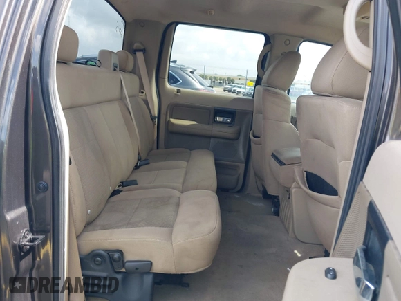 2006 Ford F-150 XLT с VIN 1FTPW12556FA47557, выставлен на аукционе IAAI как лот 42657262 с пробегом Не указан миль и . История ставок и продаж доступна на DreamBid. Изображение 8.