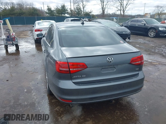 2015 Volkswagen Jetta Sedan 1.8T SE w/Connectivity with VIN 3VWD07AJ8FM260537, listed as a IAAI auction lot 41730338 with 155,724 mi miles. Bid and sale history available at carsss.com. Image 3.