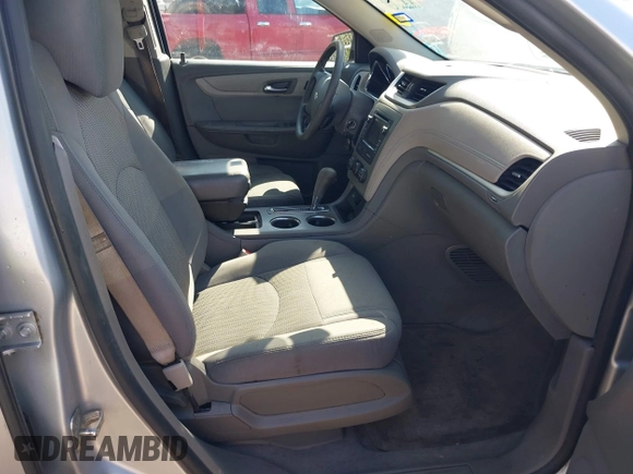 2013 Chevrolet Traverse LS with VIN 1GNKRFED7DJ178010, listed as a IAAI auction lot 42104289 with 273,944 mi miles. Bid and sale history available at carsss.com. Image 5.