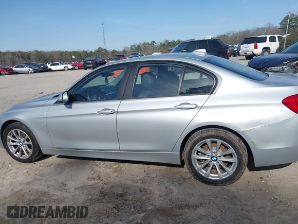 2018 BMW 3 Series 320i with VIN WBA8A9C55JAH14990, listed as a IAAI auction lot 41719896 with 77,472 mi miles. Bid and sale history available at carsss.com. Image 14.