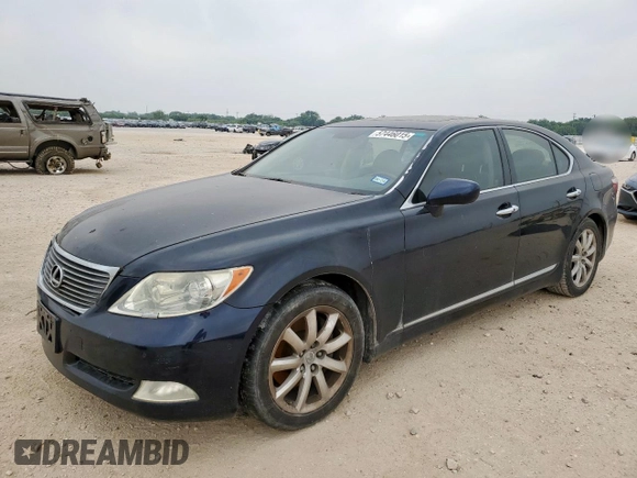 2008 Lexus LS 460 z VIN JTHBL46F385082774, wystawiony jako Copart lot #57446015 z przebiegiem 195 602 mil mil oraz Szkoda całkowita • Salvage title. Historia ofert i sprzedaży dostępna na DreamBid. Obrazek 1.
