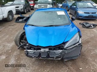 2025 Chevrolet Corvette 1LT z VIN 1G1YA3D48S5108024, wystawiony jako IAAI lot #42469678 z przebiegiem 2 859 mil mil oraz . Historia ofert i sprzedaży dostępna na DreamBid. Obrazek 18.