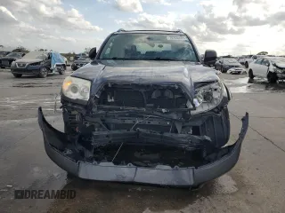 2009 Toyota 4Runner SR5 z VIN JTEZU14R79K026599, wystawiony jako Copart lot #78200484 z przebiegiem 250 847 mil mil oraz Czysty tytuł • Clean title. Historia ofert i sprzedaży dostępna na DreamBid. Obrazek 5.