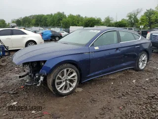 2022 Audi A5 Sportback Premium Plus z VIN WAUCBCF56NA003561, wystawiony jako Copart lot #57301185 z przebiegiem 15 174 mil mil oraz Szkoda całkowita • Salvage title. Historia ofert i sprzedaży dostępna na DreamBid. Obrazek 1.