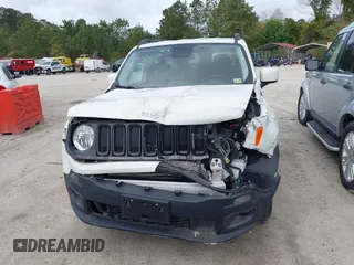 2017 Jeep Renegade Latitude with VIN ZACCJBBB7HPF65291, listed as a IAAI auction lot 41962386 with 45,705 mi miles. Bid and sale history available at carsss.com. Image 12.