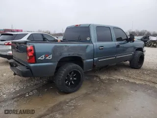 2006 Chevrolet Silverado 1500 LS with VIN 2GCEK13VX61352920, listed as a Copart auction lot 44440435 with 201,393 mi miles and Salvage Title. Bid and sale history available at carsss.com. Image 3.