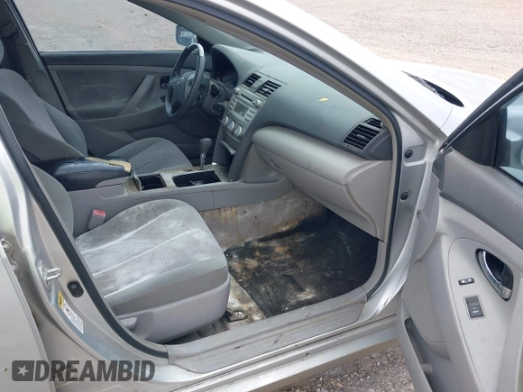 2011 Toyota Camry LE with VIN 4T1BF3EK1BU187646, listed as a IAAI auction lot 42035977 with 285,013 mi miles. Bid and sale history available at carsss.com. Image 5.