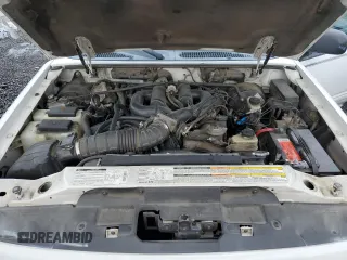 2000 Ford Explorer XLS z VIN 1FMZU72EXYZC48160, wystawiony jako Copart lot #50970935 z przebiegiem 171 432 mil mil oraz Szkoda całkowita • Salvage title. Historia ofert i sprzedaży dostępna na DreamBid. Obrazek 12.