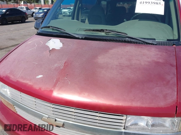 1998 Chevrolet Astro with VIN 1GNDM19W5WB131741, listed as a IAAI auction lot 41993985 with 87,362 mi miles. Bid and sale history available at carsss.com. Image 6.
