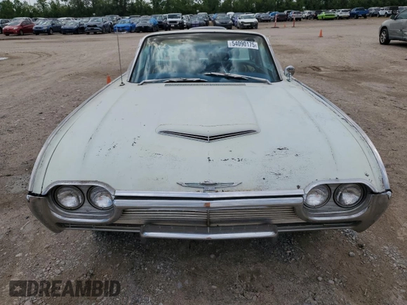 1961 Ford Thunderbird with VIN 1Y71Z127236, listed as a Copart auction lot 54090175 with 75,211 mi miles and Clean Title. Bid and sale history available at DreamBid. Image 5.