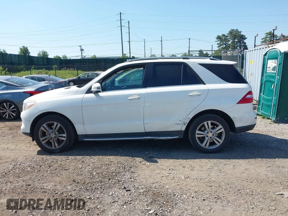 2015 Mercedes-Benz M 350 with VIN 4JGDA5HB8FA519104, listed as a IAAI auction lot 42580198 with 133,326 mi miles and . Bid and sale history available at DreamBid. Image 14.