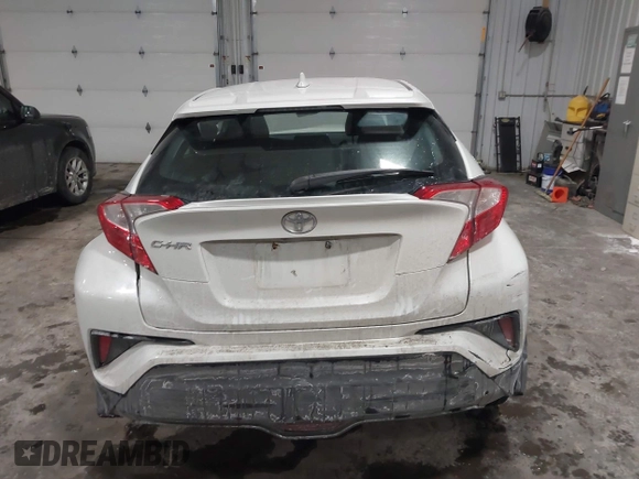 2018 Toyota C-HR XLE with VIN NMTKHMBX5JR027307, listed as a IAAI auction lot 41598077 with 123,032 mi miles. Bid and sale history available at carsss.com. Image 15.