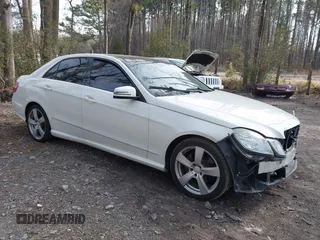 2010 Mercedes-Benz E-Class E 350 Luxury with VIN WDDHF5GBXAA239479, listed as a IAAI auction lot 41678158 with 133,308 mi miles. Bid and sale history available at carsss.com. Image 1.