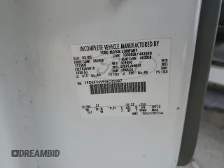 2005 Ford F-350 XL с VIN 1FDSF34595EC82207, выставлен на аукционе Copart как лот 81135964 с пробегом Не указан миль и Списание • Salvage title. История ставок и продаж доступна на DreamBid. Изображение 12.