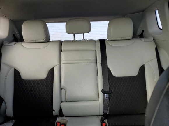 2019 Jeep Compass Latitude with VIN 3C4NJCBB7KT762945, listed as a Copart auction lot 55917165 with 100,854 mi miles and Salvage title. Bid and sale history available at DreamBid. Image 10.