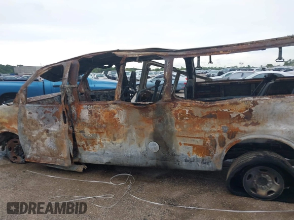 2020 Chevrolet Express Passenger LT with VIN 1GAZGPFG9L1123450, listed as a IAAI auction lot 39904603 with Not provided miles and . Bid and sale history available at DreamBid. Image 13.