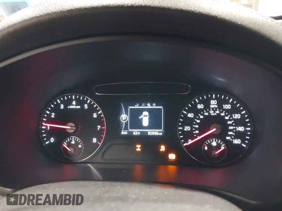 2018 Kia Sorento LX with VIN 5XYPGDA34JG360880, listed as a IAAI auction lot 41891431 with 90,996 mi miles. Bid and sale history available at carsss.com. Image 7.