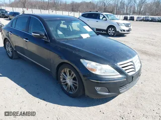 2009 Hyundai Genesis with VIN KMHGC46F79U045009, listed as a IAAI auction lot 41717755 with 147,917 mi miles. Bid and sale history available at carsss.com. Image 1.