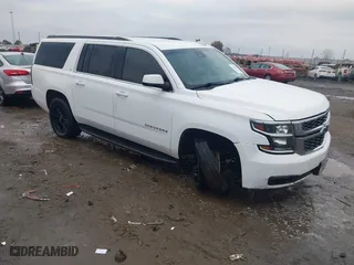 2018 Chevrolet Suburban LT with VIN 1GNSCHKC7JR347352, listed as a IAAI auction lot 41040779 with 155,926 mi miles. Bid and sale history available at carsss.com. Image 1.