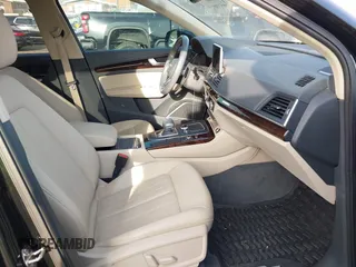 2019 Audi Q5 Prestige with VIN WA1CNAFY2K2055259, listed as a IAAI auction lot 41761227 with 48,983 mi miles. Bid and sale history available at carsss.com. Image 5.