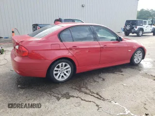 2007 BMW 3 Series 328i z VIN WBAVA33517KX80212, wystawiony jako Copart lot #55639855 z przebiegiem 246 801 mil mil oraz Szkoda całkowita • Salvage title. Historia ofert i sprzedaży dostępna na DreamBid. Obrazek 3.