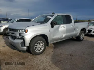2019 Chevrolet Silverado 1500 RST with VIN 1GCRWDED7KZ302151, listed as a Copart auction lot 67872414 with 105,059 mi miles and Salvage Title. Bid and sale history available at carsss.com. Image 1.